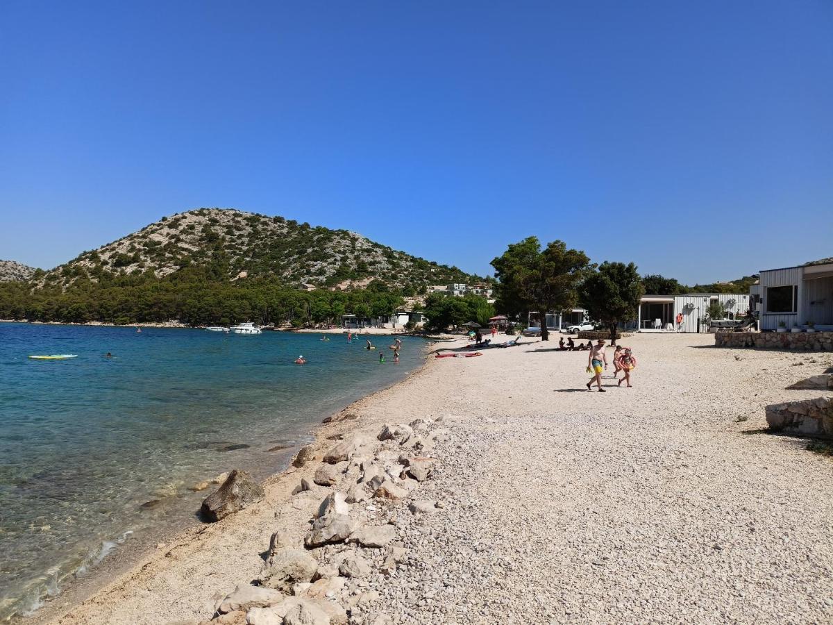 Buqez Resort, Vila 51 Drage Dış mekan fotoğraf