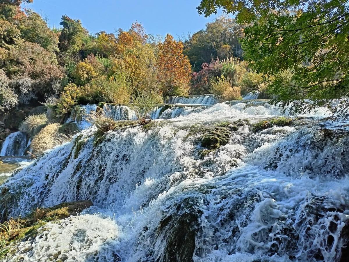 Buqez Resort, Vila 51 Drage Dış mekan fotoğraf