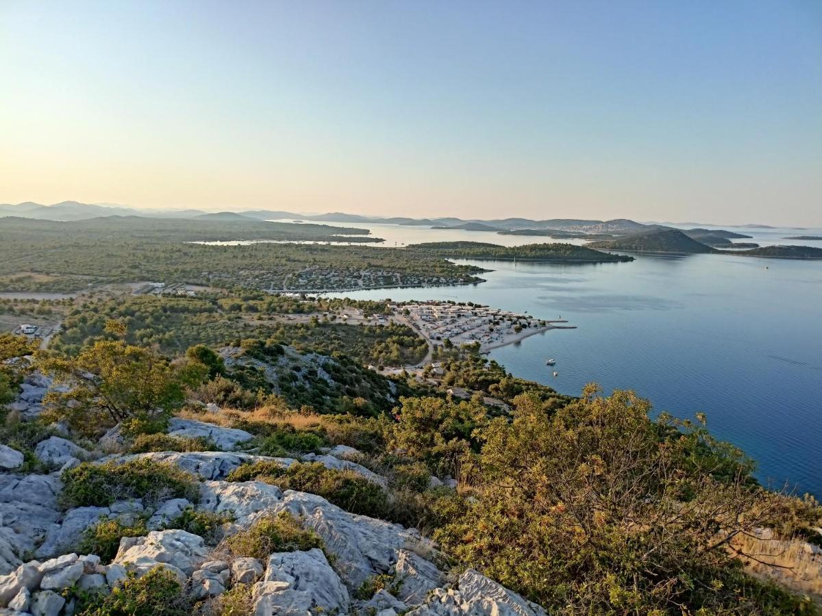 Buqez Resort, Vila 51 Drage Dış mekan fotoğraf