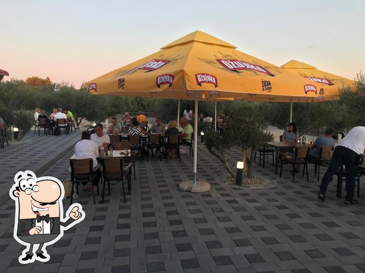 Buqez Resort, Vila 51 Drage Dış mekan fotoğraf