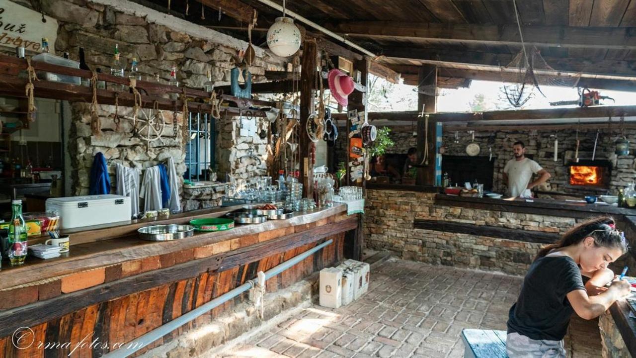 Buqez Resort, Vila 51 Drage Dış mekan fotoğraf